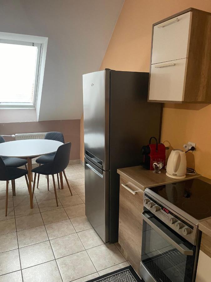 Palank Apartman Mosonmagyaróvár Εξωτερικό φωτογραφία
