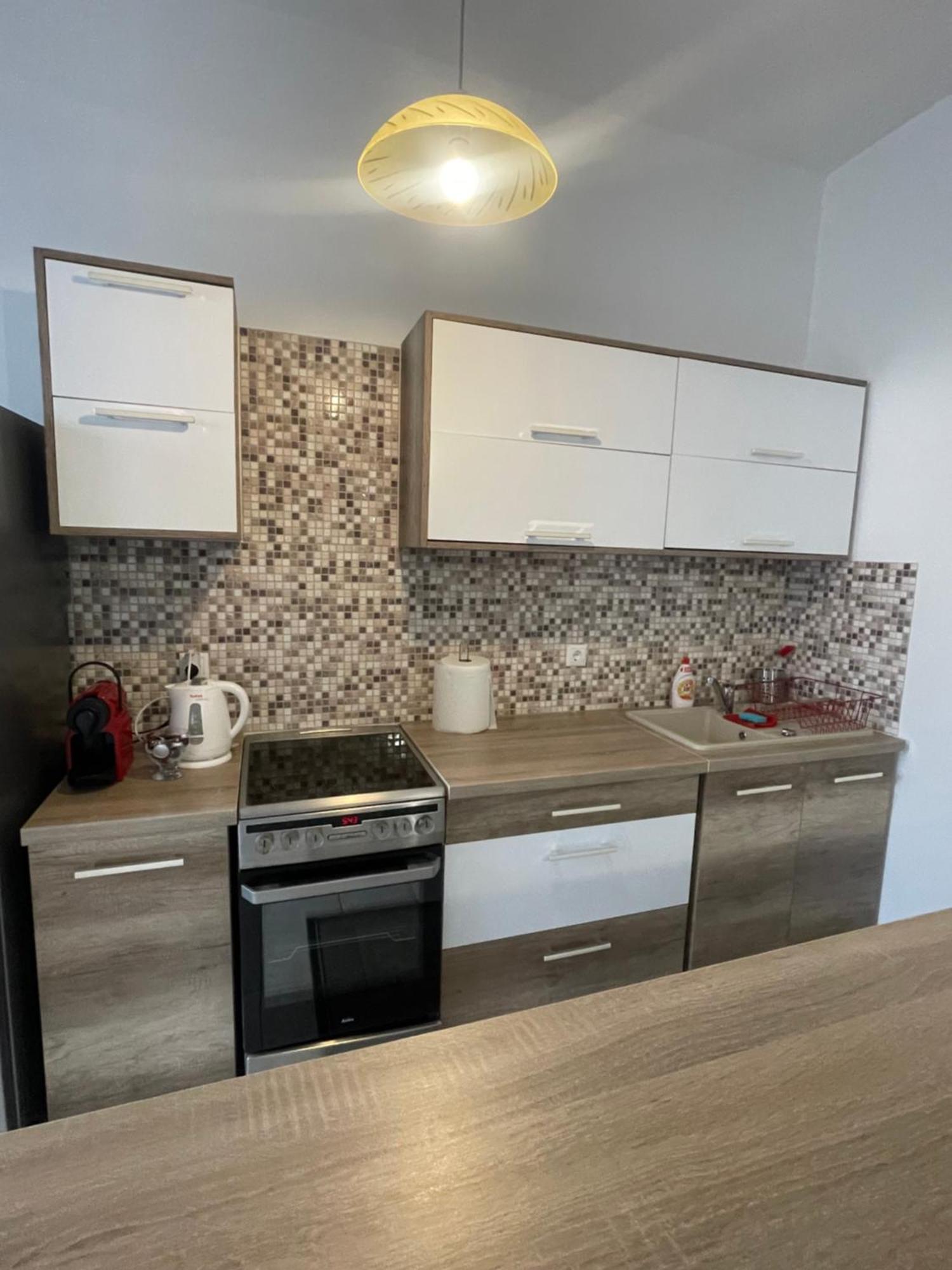 Palank Apartman Mosonmagyaróvár Εξωτερικό φωτογραφία