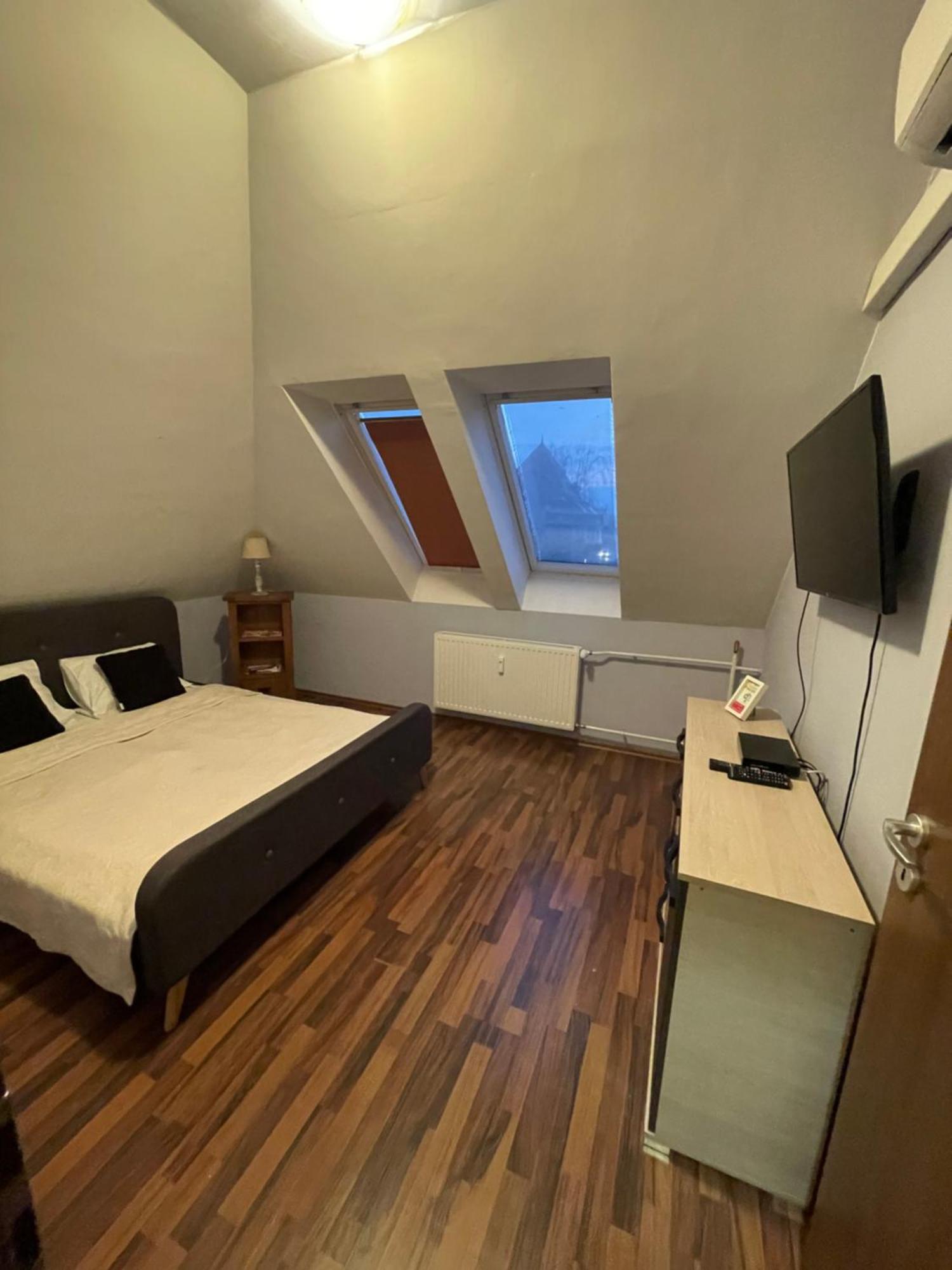 Palank Apartman Mosonmagyaróvár Εξωτερικό φωτογραφία