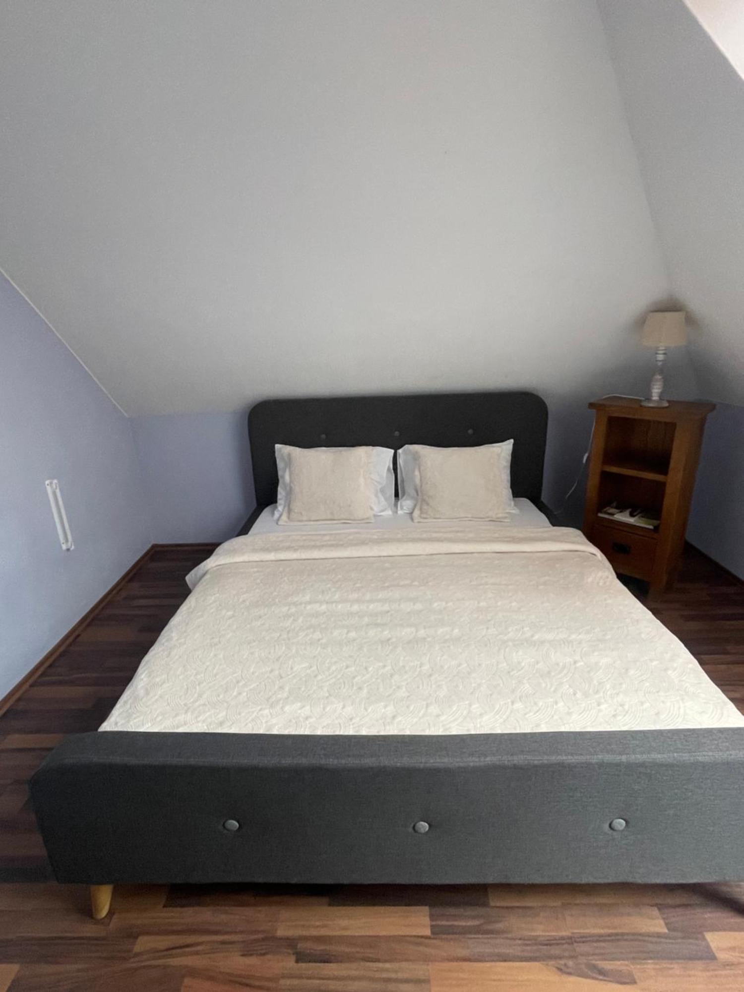 Palank Apartman Mosonmagyaróvár Εξωτερικό φωτογραφία